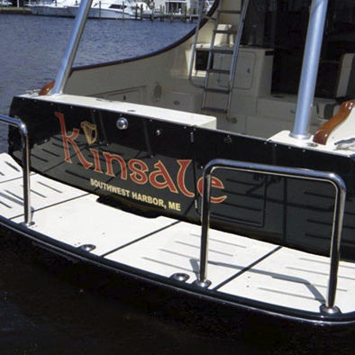Платформа для купания - Hinkley 55′ - Beachcomber Fiberglass Technology - фиксированная / для катера / для заднего табло