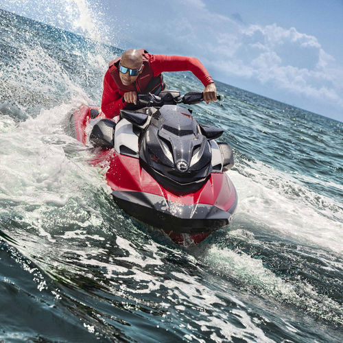Сидячий водный мотоцикл - RXP-X 325 - Sea-doo - двухместный / 325 л.с.