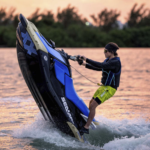 Сидячий водный мотоцикл - SPARK TRIXX - Sea-doo - одноместный / трехместный / 90 л.с.