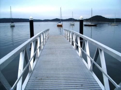 Плавучий тротуар - COMMERCIAL - Marina Dock Systems