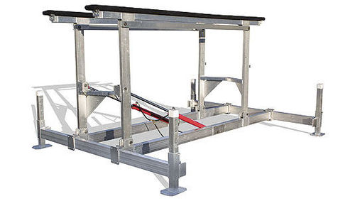 Лифт для катеров - Hewitt Boats Lifts and Docks - гидравлический