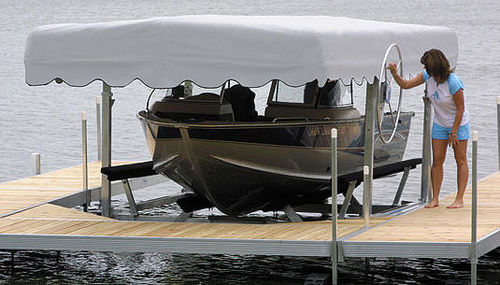 Лифт для катеров - Hi-Lift - Hewitt Boats Lifts and Docks