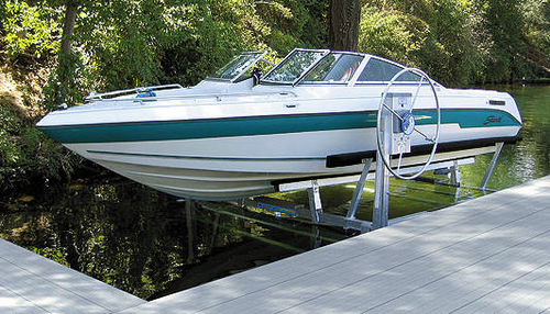 Лифт для катеров - Cantilever - Hewitt Boats Lifts and Docks