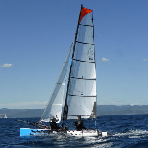 Грот - GVRAID1000 - Forward Sailing - для спортивного многокорпусного судна / с горизонтальным кроем / F18