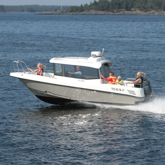 Прогулочный катер с каютой c подвесным мотором - 6.9X - TG Boat - с закрытым кокпитом / для спортивной рыбалки / макс. 8 человек