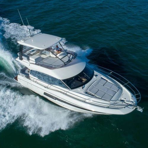 Быстроходный катер с внутренним мотором - 460 - Prestige Yachts - двухмоторный / с флайбриджем / круизный