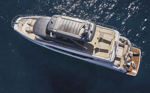 Круизная моторная яхта - X70 - Prestige Yachts - с флайбриджем / с внутренним мотором / POD IPS