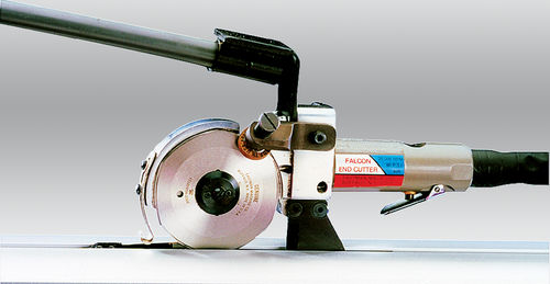Вырезная машина с поворотным ножом - Falcon® Air - Eastman Machine Company - пневматическая / пластмасса / каучук