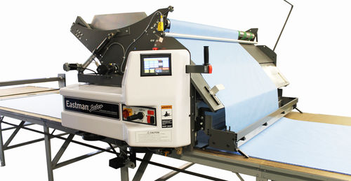 Настилочная машина с системой резки - Saber C-Series - Eastman Machine Company