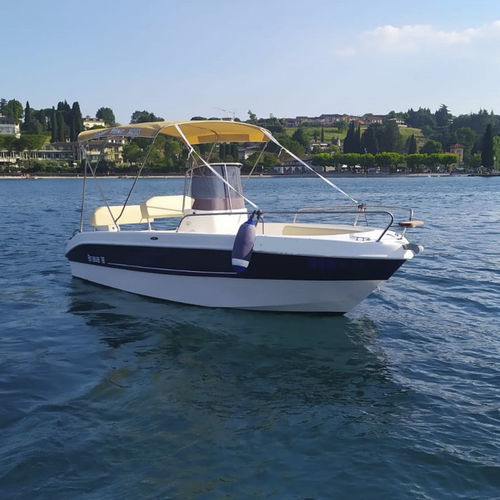 Прогулочный катер c подвесным мотором - BRAVA 18 - Mingolla Cantiere Nautico srl - с центральной консолью / открытый / макс. 7 человек