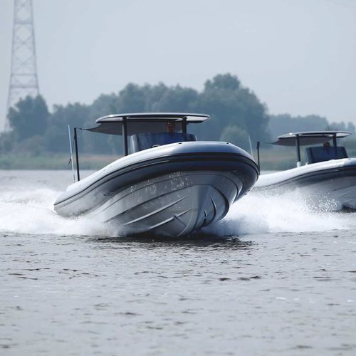 Надувная лодка с внутренним мотором - TT VICTORY - Yachtwerft Meyer - RIB / с центральной консолью / макс. 12 человек