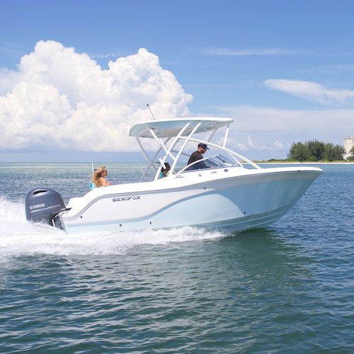 Небольшой катер c подвесным мотором - 226 TRAVELER - Sea Fox Boats - боурайдер / с двойной консолью / для спортивной рыбалки