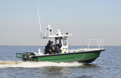 Профессиональный катер коммерческое судно - 25 COURAGEOUS - Metal Shark Aluminum Boats - c подвесным мотором / из алюминия