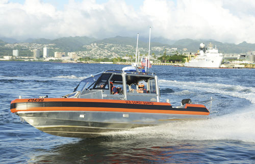 Профессиональный катер катер береговой охраны - 29 DEFIANT - Metal Shark Aluminum Boats - с внутренним мотором / c подвесным мотором / дизельный