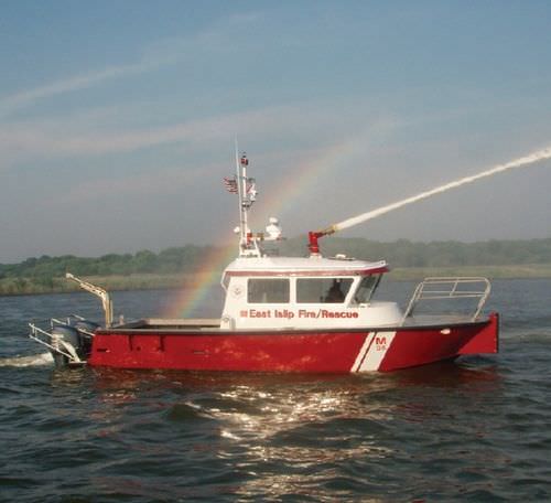 Профессиональный катер пожарный катер - FireStorm 30 - Metalcraft Marine Inc - c подвесным мотором / из алюминия