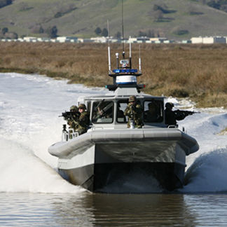 Профессиональный катер c подвесным мотором - M2-35’ - Moose Boats, Inc.