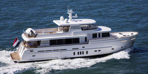 Круизная моторная яхта - FALCON - Van der Valk Shipyard - траулер / с флайбриджем / с рулевой рубкой