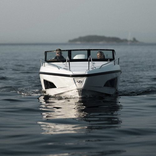 Прогулочный катер с каютой c подвесным мотором - NOBLESSE 660 - Nordkapp Boats - открытый / с двойной консолью / макс. 6 человек