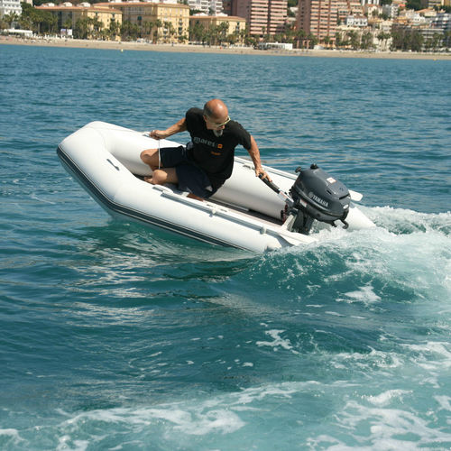 Надувная лодка c подвесным мотором - UB300 - Qingdao Lian Ya Boat Co.,Ltd. - складная / надувной пол / с надувным килем