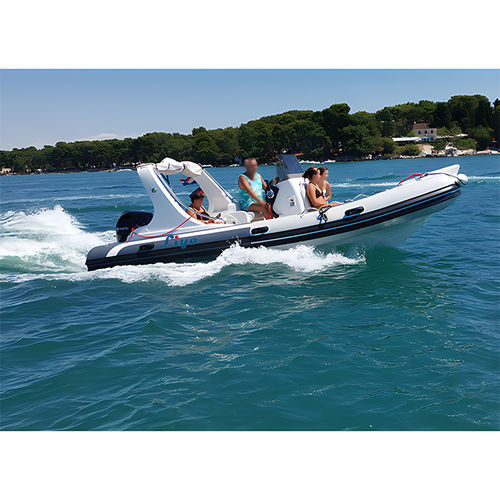 Надувная лодка c подвесным мотором - LY430 - Qingdao Lian Ya Boat Co.,Ltd. - горючее / RIB / с боковой консолью