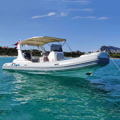 Надувная лодка c подвесным мотором - HYP660 - Qingdao Lian Ya Boat Co.,Ltd. - горючее / полужесткая / с центральной консолью