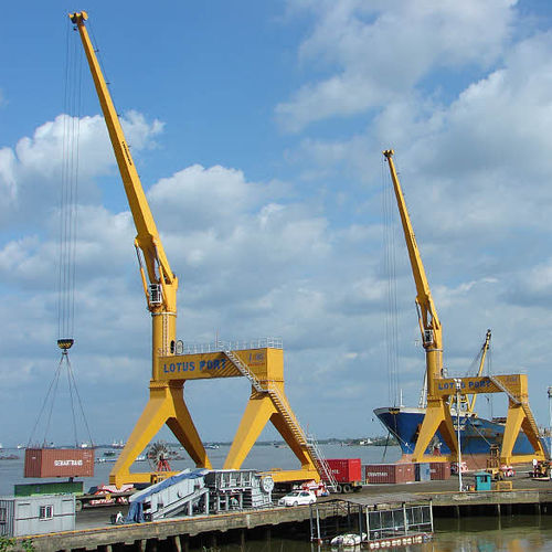 Портовый подъемный кран - TCC Series - Liebherr-International Deutschland - на направляющей / с подъемной стрелой