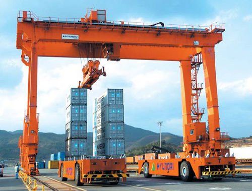 Робот-тележка AGV - Hyundai Samho Crane Division - для контейнеров