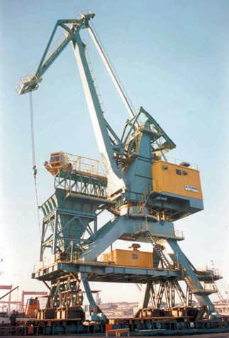 Портовый подъемный кран - Hyundai Samho Crane Division - с переменным вылетом