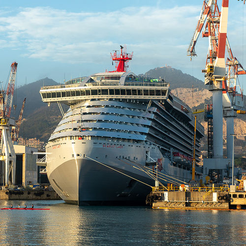 Круизное судно - SCARLET LADY - Fincantieri - Cantieri Navali Italiani