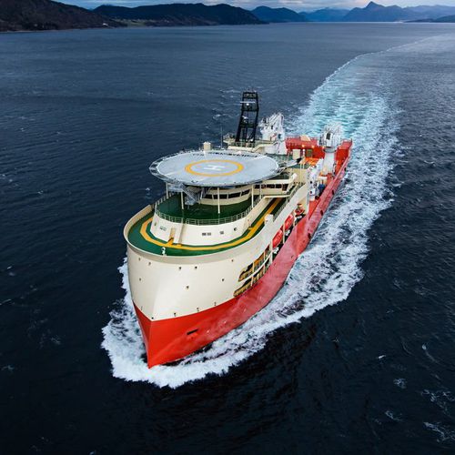 Служебное судно для плавания в открытом море для строительных работ - Island Venture - ULSTEIN