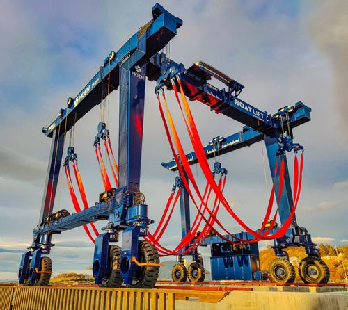 Судоподъемник с дистанционным управлением - BL220TLA-90°RC - BOAT LIFT - полноприводный / для большой нагрузки / с регулируемой по ширине траверсой