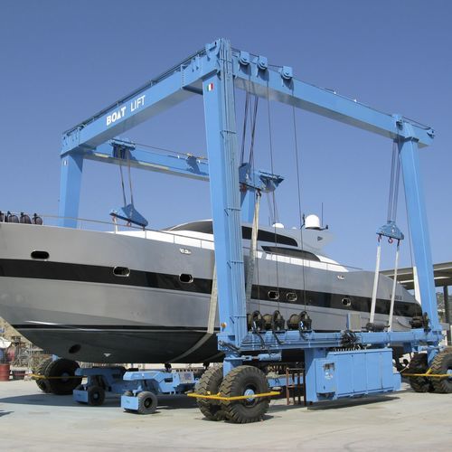 Судоподъемник с дистанционным управлением - BL130TL-90°RC - BOAT LIFT - полноприводный