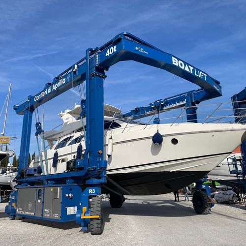 Судоподъемник с дистанционным управлением - BL40 TLE-90°DSC - BOAT LIFT - полноприводный / электрический