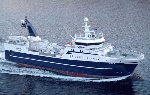 Профессиональное рыболовное судно траулер - HOPEN  - Kleven Maritime AS