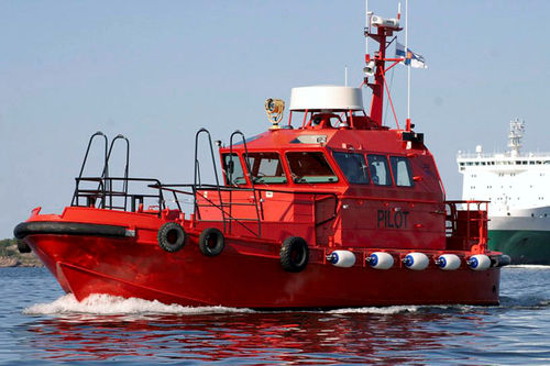 Профессиональный катер лоцманский катер - L-224 - UKI Workboat - с внутренним мотором / из стали