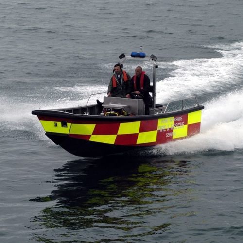 Профессиональный катер спасательное судно - 6.4m - HolyHead Marine Services - пожарный катер / водомет для установки на борту / дизельный