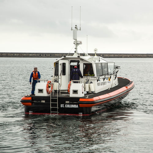 Профессиональный катер лоцманский катер - 13m - HolyHead Marine Services - водомет для установки на борту / стеклопластик