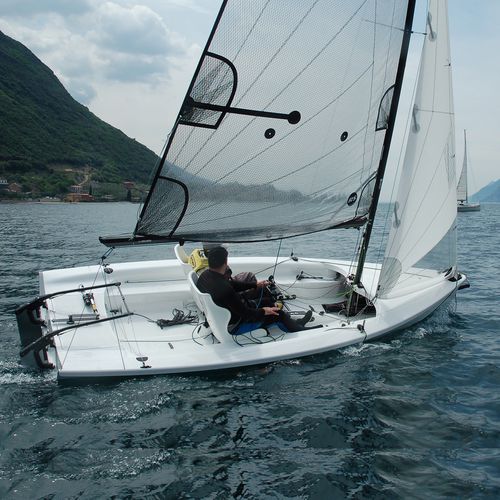 Парусник спортивная килевая яхта - VENTURE CONNECT - RS Sailing France - с подъемным килем / с двойным пером руля / бушприт