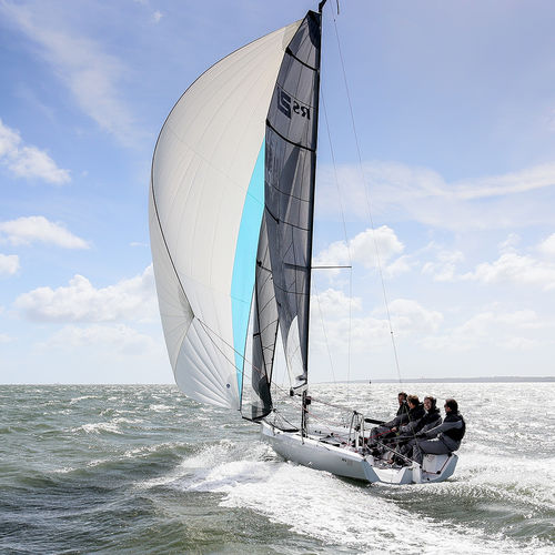 Парусник спортивная килевая яхта - RS21 - RS Sailing France - гоночный / с подъемным килем / бушприт