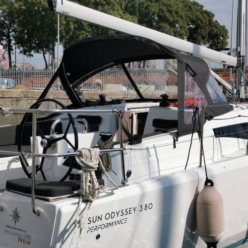 Крыша рубки для парусника - Sun Odyssey 380 - Building Version - TTOP Nautic - для кокпита / ПВХ / из акрила