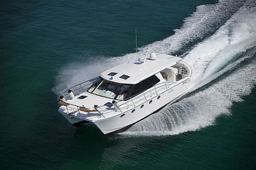 Быстроходный катер катамаран - 42 - ArrowCat Marine - с внутренним мотором