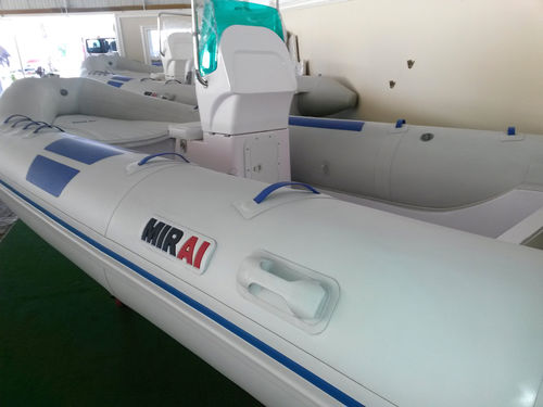 Надувная лодка c подвесным мотором - 5,00 mt - MIRAI - RIB / с центральной консолью / макс. 8 человек