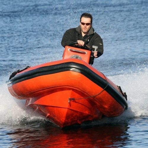 Надувная лодка c подвесным мотором - 4.8M MULTI PURPOSE - Tornado Boats - RIB / с центральной консолью / открытая