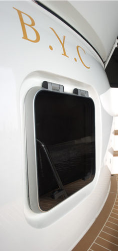 Квадратный палубный люк - STANDARD WITH FLANGE - Gebo Marine Glazing B.V. - для катера / открывающийся / заподлицо