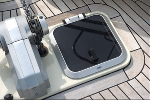 Квадратный палубный люк - FLUSHLINE - Gebo Marine Glazing B.V. - для катера / открывающийся
