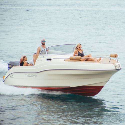 Прогулочный катер c подвесным мотором - 680 Ionian Sun - Karel Boats - открытый / макс. 7 человек / с кабиной