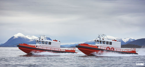 Профессиональный катер спасательное судно - HB 1211 FRDC TWJ - HUKKELBERG BOATS - рабочее судно / служебный катер / служебный катер оффшор