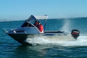 Моторная лодка с каютой c подвесным мотором - 520 ANGLER  - Marco Boats - для спортивной рыбалки