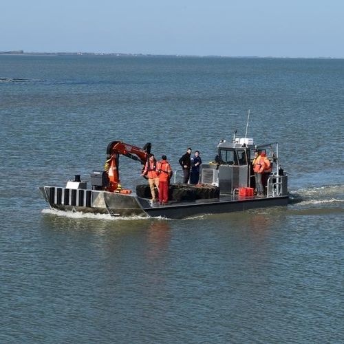 Профессиональный катер судно технического обеспечения - Navalu - c подвесным мотором / дизельный / из алюминия