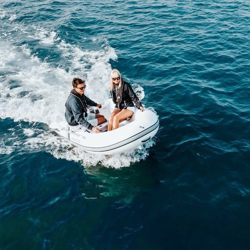 Надувная лодка c подвесным мотором - Ultralite 220 - HIGHFIELD BOATS - полужесткая / открытая / из алюминия
